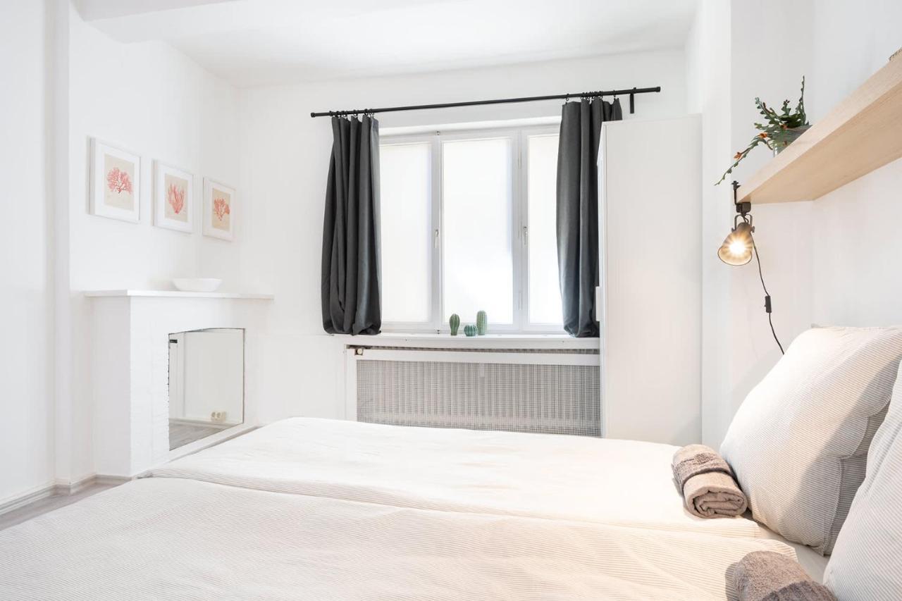 2 Bedroom Top Floor Apartment Direct On Marienplatz Munich Extérieur photo